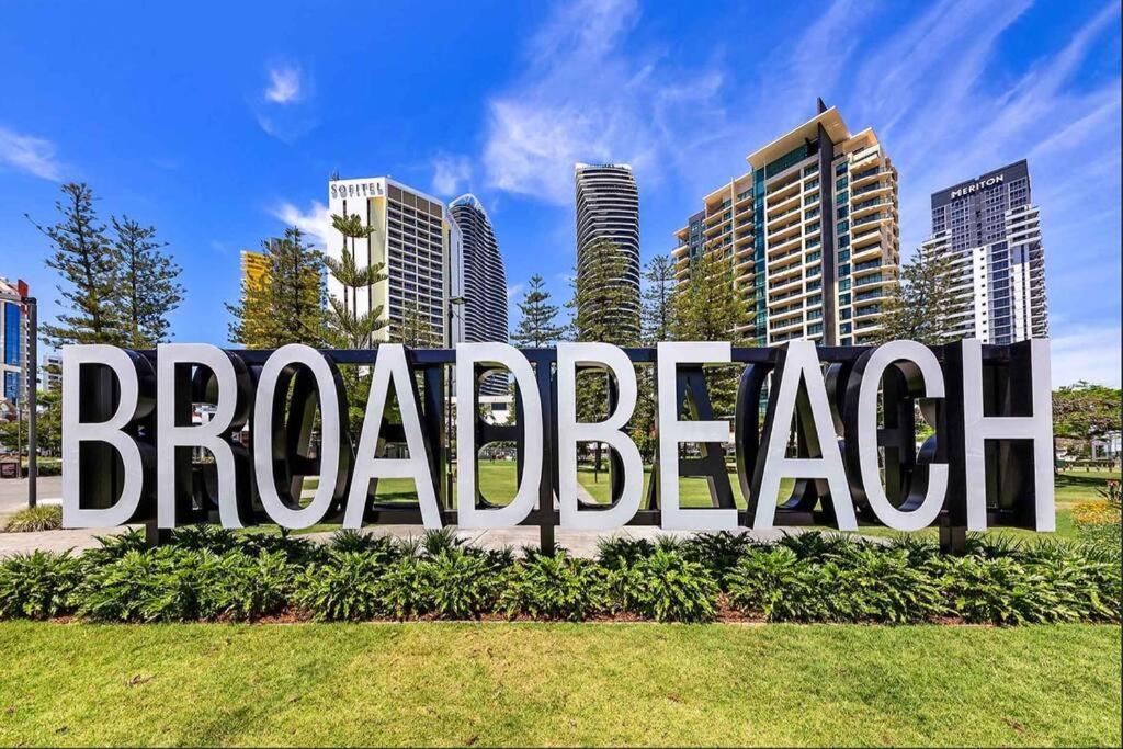 Broadbeach Business Or Leisure 골드코스트 외부 사진