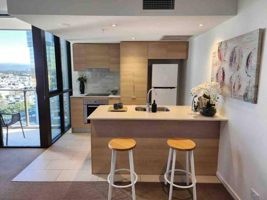 Broadbeach Business Or Leisure 골드코스트 외부 사진
